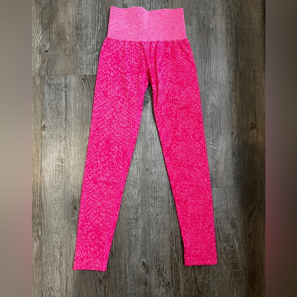 NVGTN leggings.